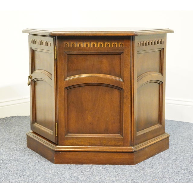 Brown Kling Colonial Cambridge Court Solid Cherry Traditional Style Hexagonal Storage Accent End Table in 36-8007 - 219 Finish For Sale - Image 8 of 13