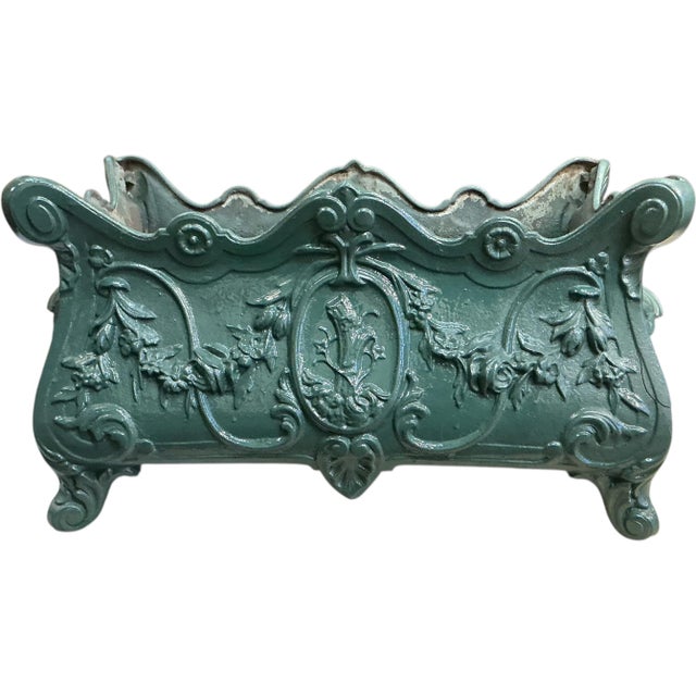 19th-C. Victorian French Cast Iron Planter by Charleville Foundry No, 10 For Sale - Image 4 of 8