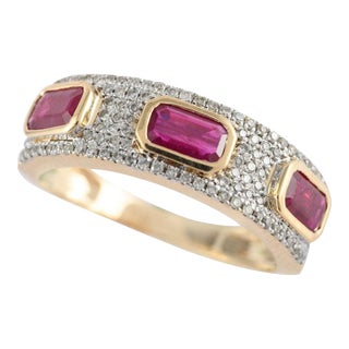 Statement Diamond and Ruby Ring Studded in 14k Gold Size 7 For Sale