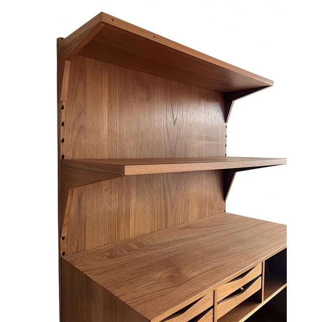 Brown Mid-Century Teak Royal-System Shelving Unit by Poul Cadovius, Denmark, 1960s, Set of 8 For Sale - Image 8 of 18