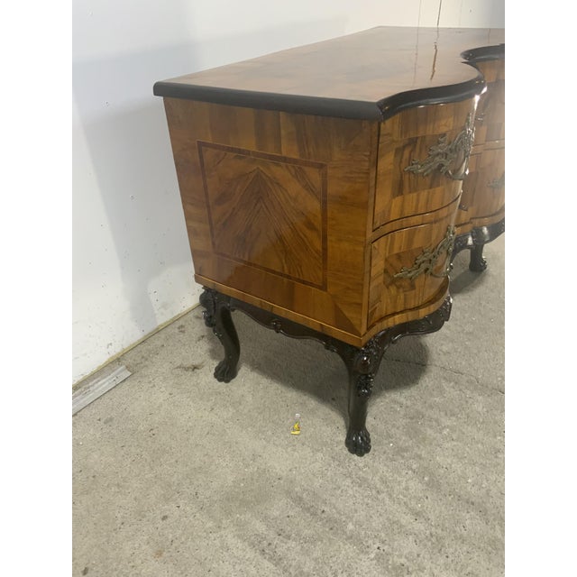 Baroque Chest of Drawers in Walnut, 1750s For Sale - Image 16 of 18