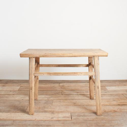 A lovely vintage wooden elm console table. A versatile table which would function equally well in the hall, kitchen or...