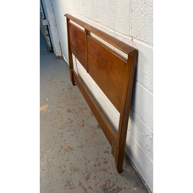 Mid 20th Century John Van Koert for Drexel "Profile" Headboard For Sale In New York - Image 6 of 14