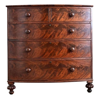 English 19th Century Mahogany Bowfront Chest of Drawers For Sale