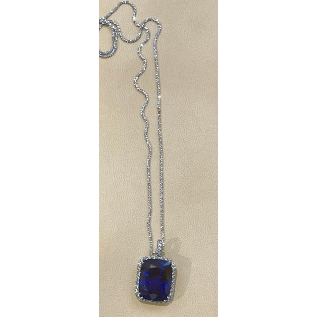 37.5 Carat Tanzanite Necklace & Diamond Pendant with Chain 14 Karat White Gold For Sale - Image 12 of 18
