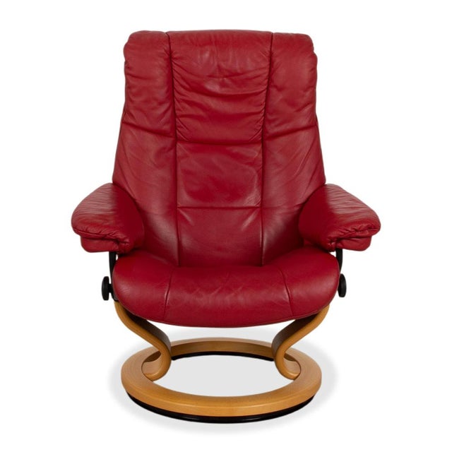 Set of Mayfair Recliner Lounge Chair and Ottoman from Stressless For Sale - Image 15 of 18