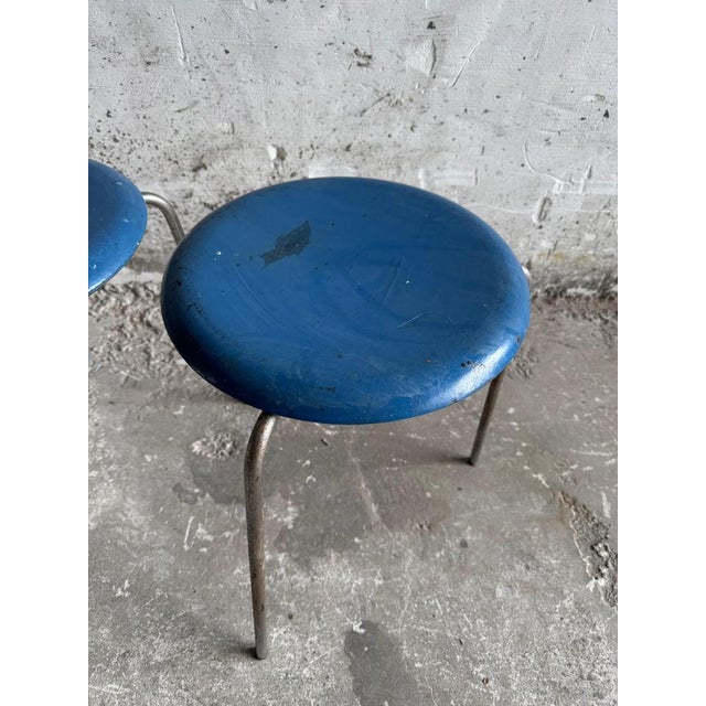 Contemporary Vintage Dot Stools by Arne Jacobsen for Fritz Hansen, 1974, Set of 2 For Sale - Image 3 of 9