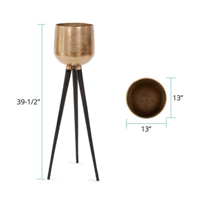Metal Finn Tripod Planter- Large For Sale - Image 7 of 10