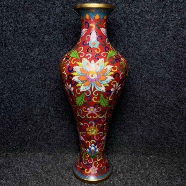 Late 19th Century Late 19th Century Pair of Cloisonné Enamel Floral Vases in Presentation Box For Sale - Image 5 of 9