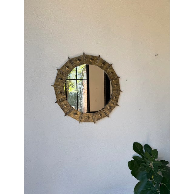 1950s Brutalist Round Hammered Gold-Tone Metal Mirror, 1950s For Sale - Image 5 of 18
