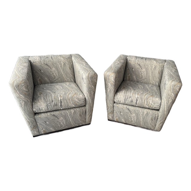 Lee Industries Modern Swivel Club Chairs, Set of 2 For Sale