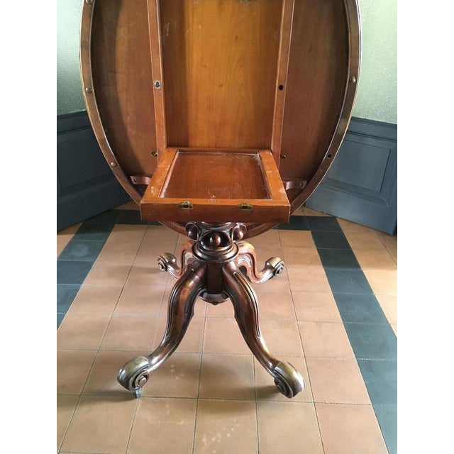 Postmodern Victoria Design Oval Walnut Tilt Top Table attributed to Filmer, London, 1850s For Sale - Image 17 of 18