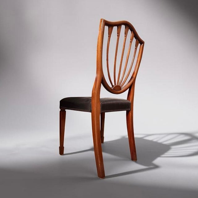 Mid-Century Modern Hepplewhite Shield Chair For Sale - Image 6 of 8