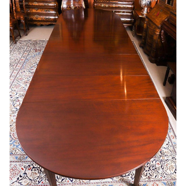 Antique Flame Mahogany Telescopic Extending Dining Table, 19th Century For Sale - Image 6 of 18