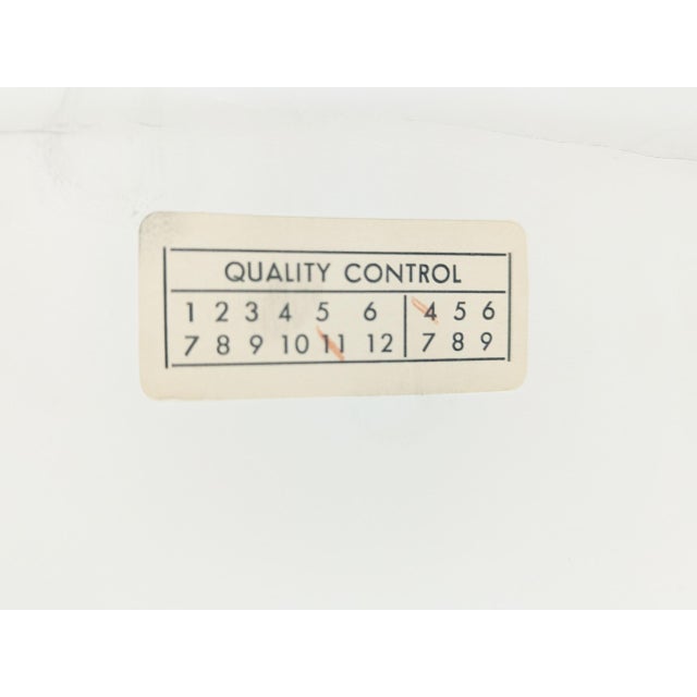 White Cast Aluminum & Laquered Wood Tulip Round Table by Eero Saarinen for Knoll International, 1980s For Sale - Image 11 of 15
