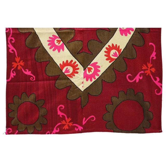 Vintage Hand Embroidered Suzani Wall Hanging, Uzbekistan, 1920s For Sale - Image 6 of 13