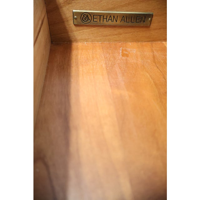 Wood Ethan Allen Townhouse Collection Burlwood and Marble Four-Drawer Bachelor's Chest, 2002 For Sale - Image 7 of 9