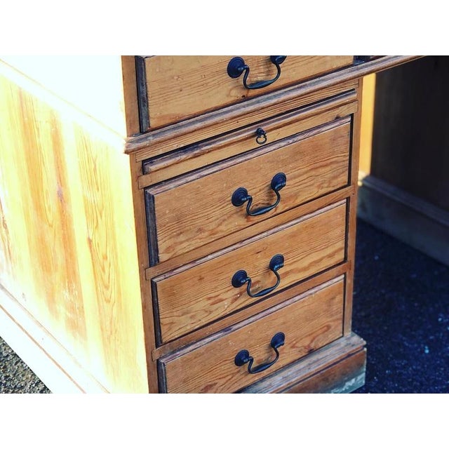 Pine Pedestal Desk. This is a used item so will have wear and tear , the odd knock to woodwork, all strong and very...