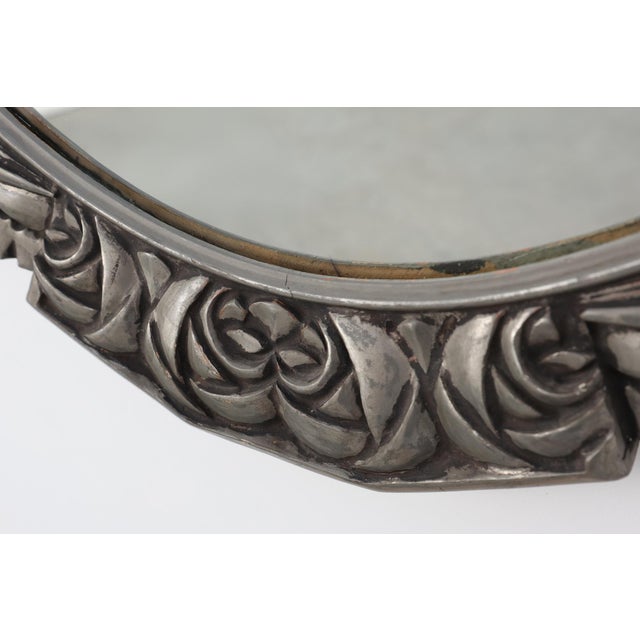 Silver Art Deco French Oval Mirror with Carved Roses and Silver-Painted Frame, 1920s For Sale - Image 8 of 11