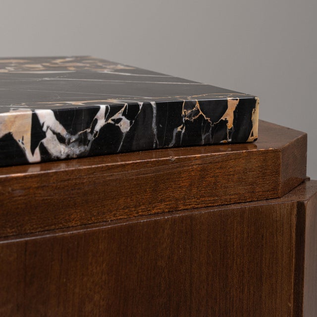 Art Deco 1930-1939 France Rich Walnut Brown Art Deco Marble-Top Bar Cabinet For Sale - Image 3 of 11