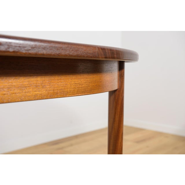 Mid-Century Oval Teak Extending Dining Table from G-Plan, United Kingdom, 1960s For Sale - Image 15 of 18