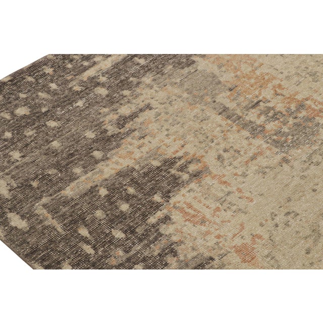 This contemporary 9x12 rug is a bold new addition to the Homage Collection by Rug & Kilim. On the Design: Hand-knotted in...