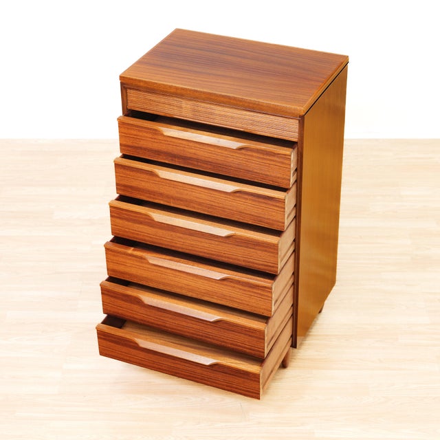 White & Newton Pair of Tallboy Dressers by White & Newton For Sale - Image 4 of 17