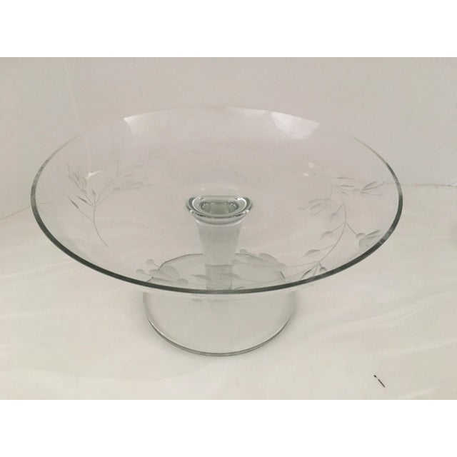 Contemporary 1970s Etched Crystal Cake Stand For Sale - Image 3 of 8