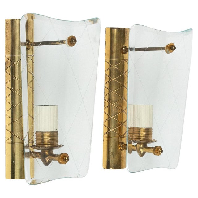 Mid-Century Brass and Curved Glass Sconces in the style of Fontana Arte, Italy, 1950s, Set of 2 For Sale - Image 17 of 17