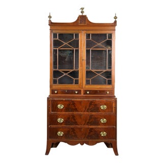 Federal Flame Mahogany Secretary Bookcase With Eagle Finial, C. 1810–1825 For Sale