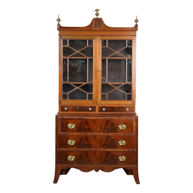 Federal Flame Mahogany Secretary Bookcase With Eagle Finial, C. 1810–1825 For Sale
