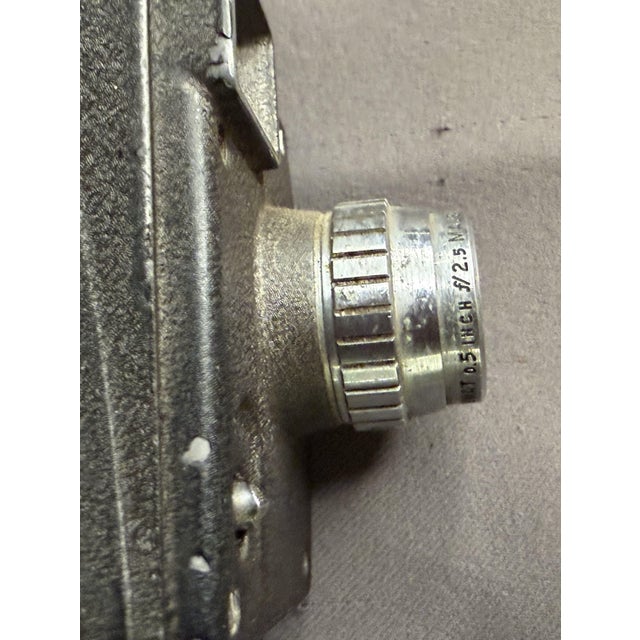 1930s Art Deco Bell & Howell Filmo 134-B 8mm Motion Picture Camera For Sale - Image 12 of 16