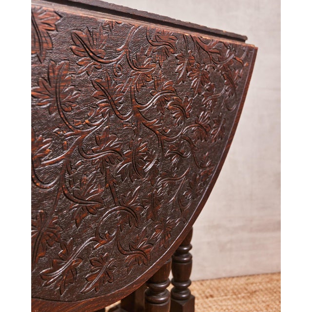 Early 19th Century Early 19th Century Hand Carved Drop Leaf Accent Table For Sale - Image 5 of 17