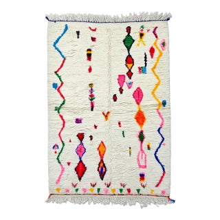 Moroccan Azilal Wool Rug - 8.4 X 5 Ft For Sale
