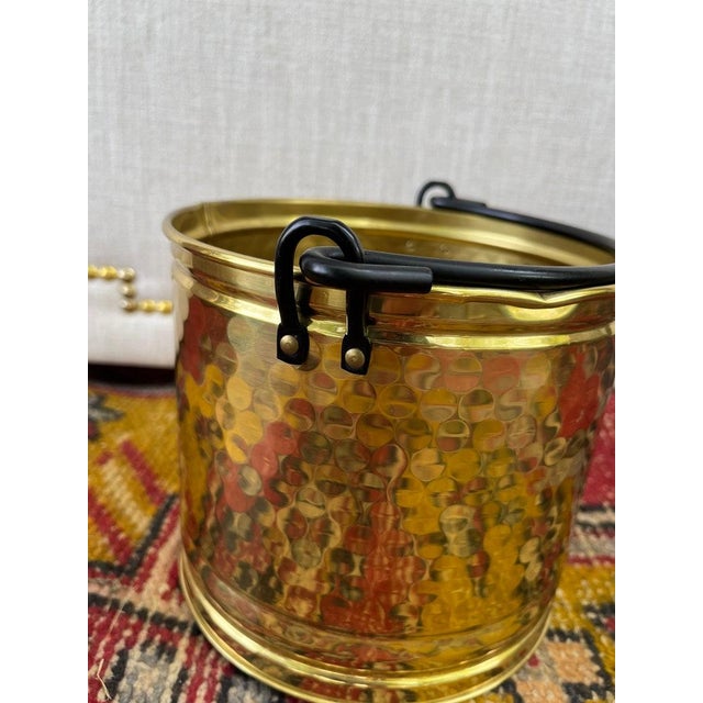 1970s 1970s Hammered Brass Planter With Iron Handle For Sale - Image 5 of 8
