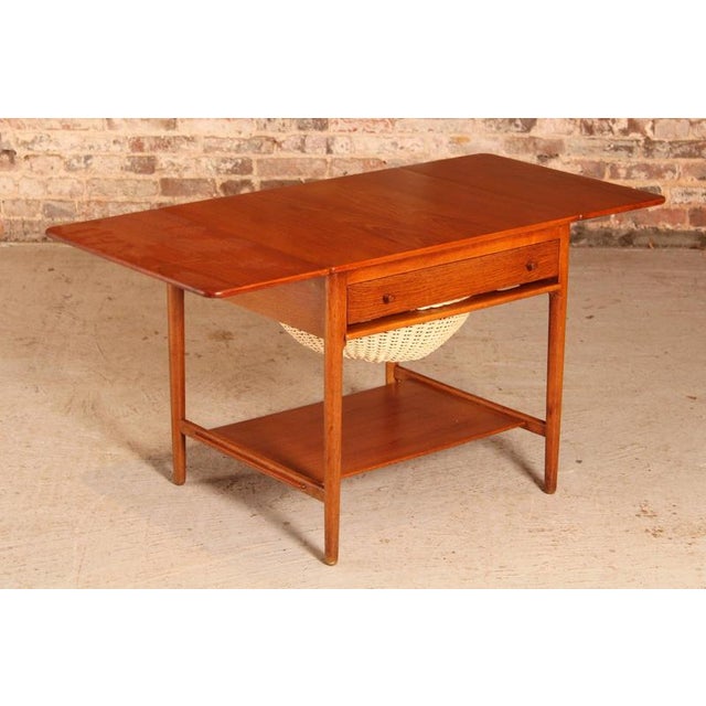 Mid-Century Danish AT33 Sewing Table in Oak and Teak by Hans J. Wegner for Andreas Tuck, 1960s For Sale - Image 8 of 14