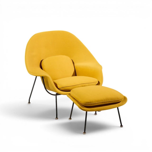 Eero Saarinen for Knoll Mid Century Womb Lounge Chairs With Ottomans - Pair For Sale - Image 12 of 13