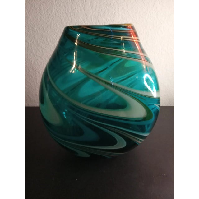 1980s Green Swirl Art Glass Decorative Vase For Sale - Image 4 of 6
