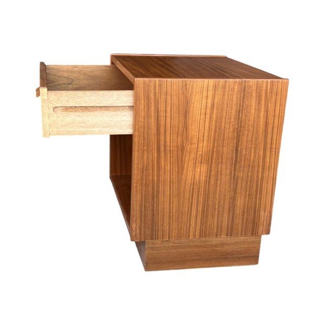 Restored 1960s Danish Modern Teak Nightstands – Pair of Scandinavian Bedside Tables For Sale - Image 13 of 15