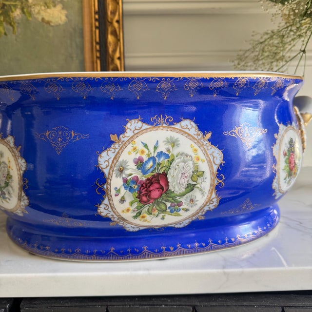 Blue Late 20th Century Sèvres-Style Cobalt Blue & Gold Gilt Porcelain Footbath Centerpiece For Sale - Image 8 of 18