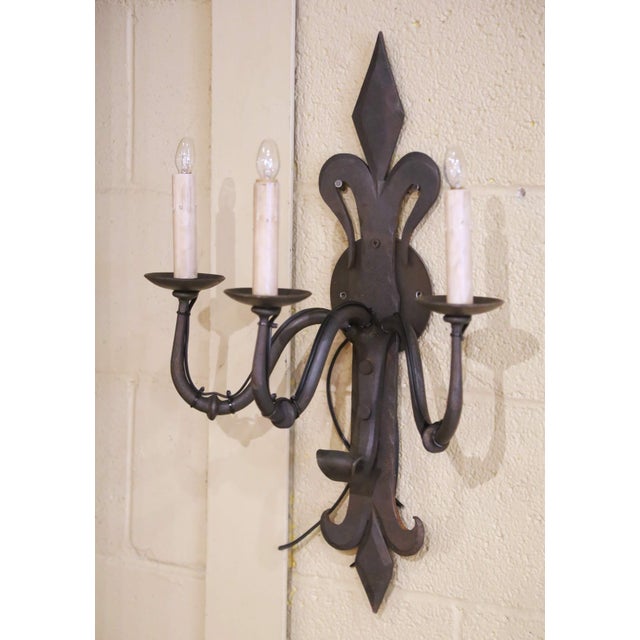 Early 20th Century Early 20th Century French Gothic Revival Wrought Iron Wall Sconces, Set of 3 For Sale - Image 5 of 10