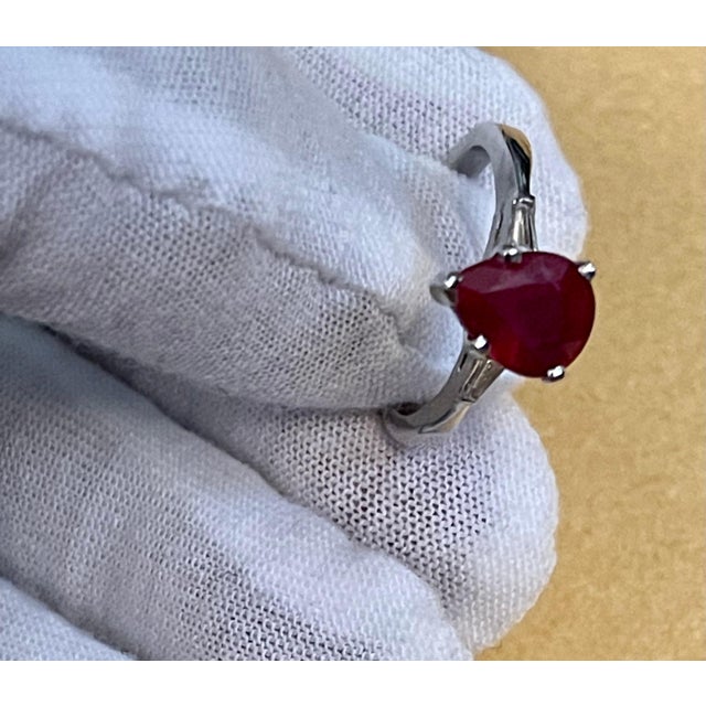 Pear Shape 2 Carat Treated Ruby & Diamond 14 Karat White Gold Ring For Sale - Image 9 of 18