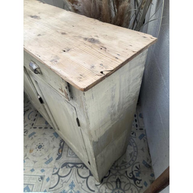 Parisian Buffet with Beige Patina, 1930s, in Good conditions. Designed 1920 to 1949