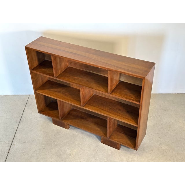 Walnut Bookcase in the style of Gio Ponti, 1950s For Sale - Image 10 of 12