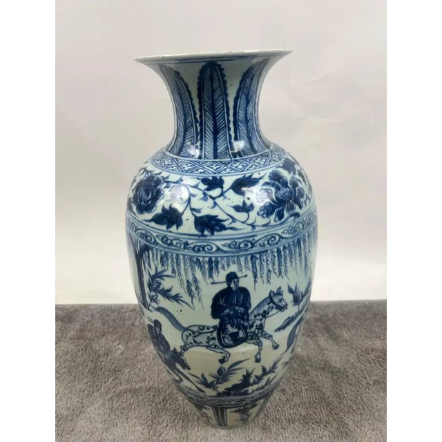 Chinese Chinese Early Ming Dynasty Style Warrior Motif Blue & White Porcelaine Vase For Sale - Image 3 of 13