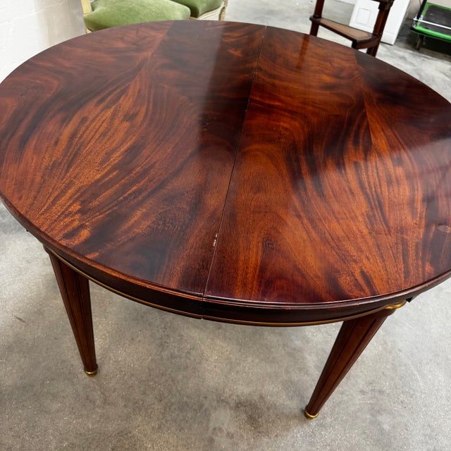 Extendable Round Dining Table in Mahogany and Gilts For Sale - Image 6 of 14