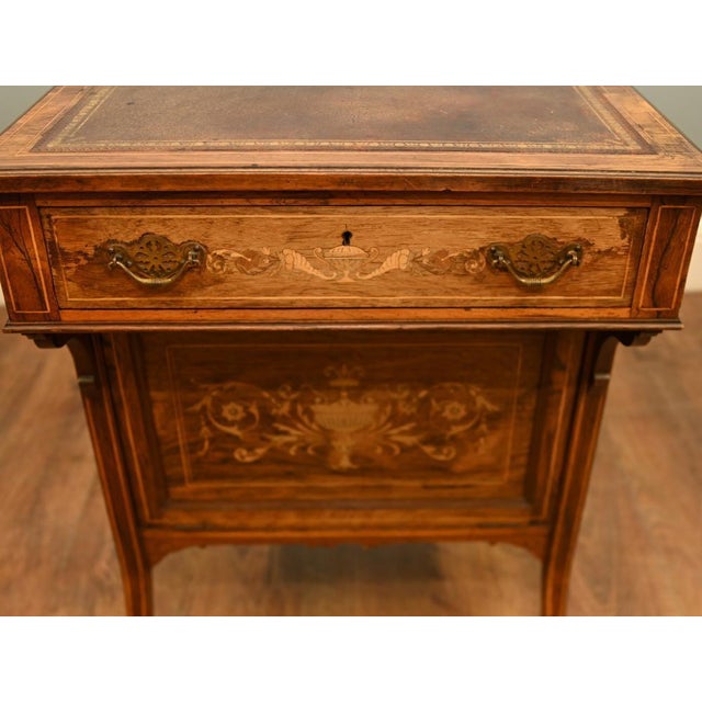 Edwardian Sheraton Revival Davenport Desk in Marquetry Inlaid Mahogany, 1900 For Sale - Image 5 of 12