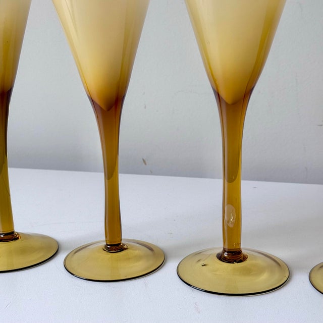 1980s Cased Glass Champagne Coupes in the Manner of Carlo Moretti: Set of Four For Sale - Image 5 of 7
