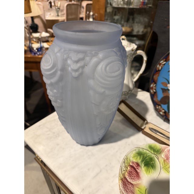 Large Art Deco Vase, 1920s, in Flawless conditions. Designed 1920 to 1949