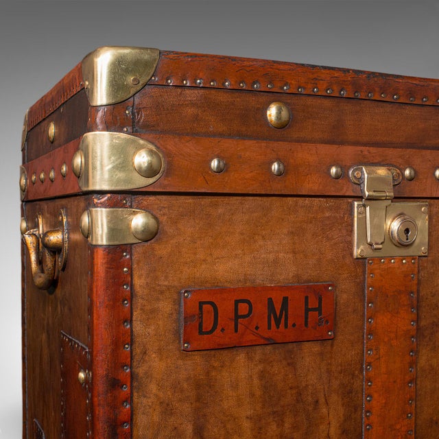 2 Late Vintage Campaign Luggage Cases, English, Leather, Nightstand, Bedside For Sale - Image 10 of 12